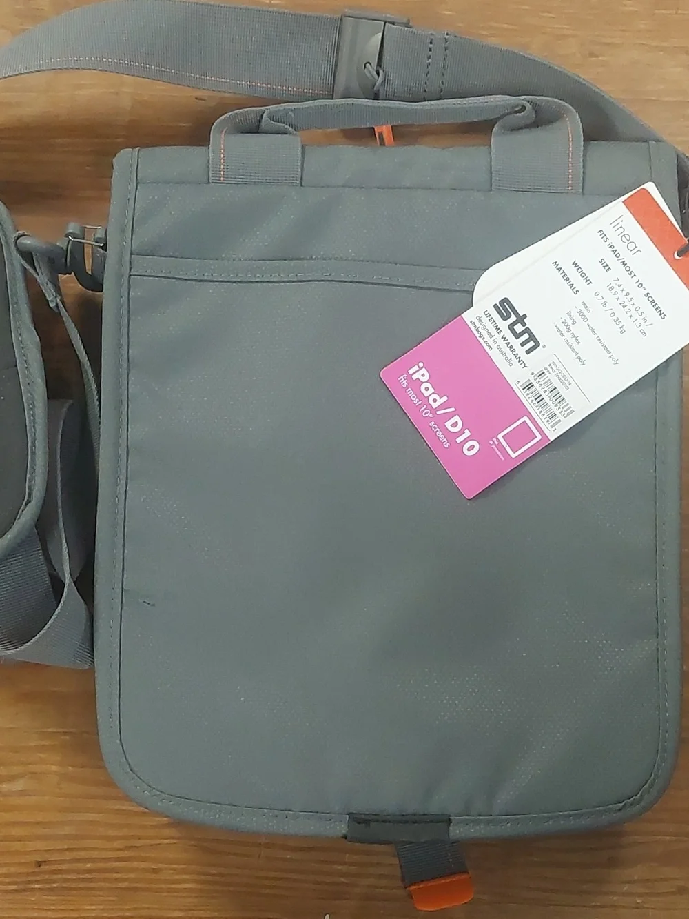 STM Linear tablet messenger bag